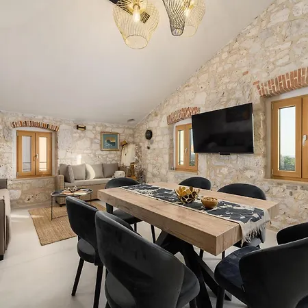 Beautiful With View Villa *