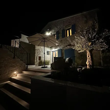 Villa Beautiful With View Mugeba